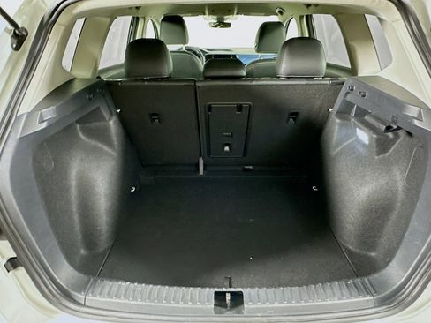 Used 2024 Volkswagen Taos SE image 26