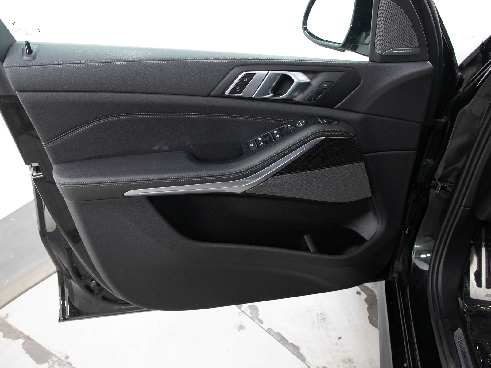 Used 2024 BMW X5 xDrive40i AWD/4WD image 19