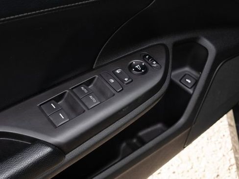 Used 2019 Honda Civic Touring image 15