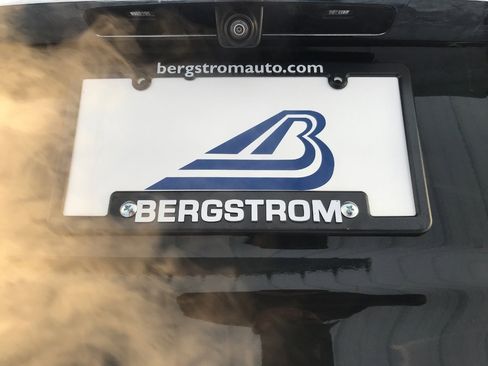 Used 2023 GMC Acadia SLE w/ Driver Convenience Package image 27