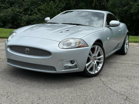 Used 2008 Jaguar XKR R RWD image 3