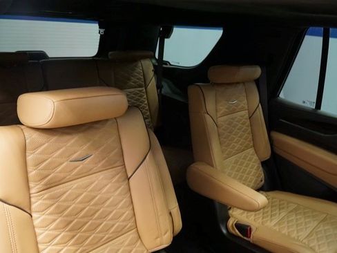 Certified 2024 Cadillac Escalade Premium Luxury w/ LPO, Floor Liner Package image 2