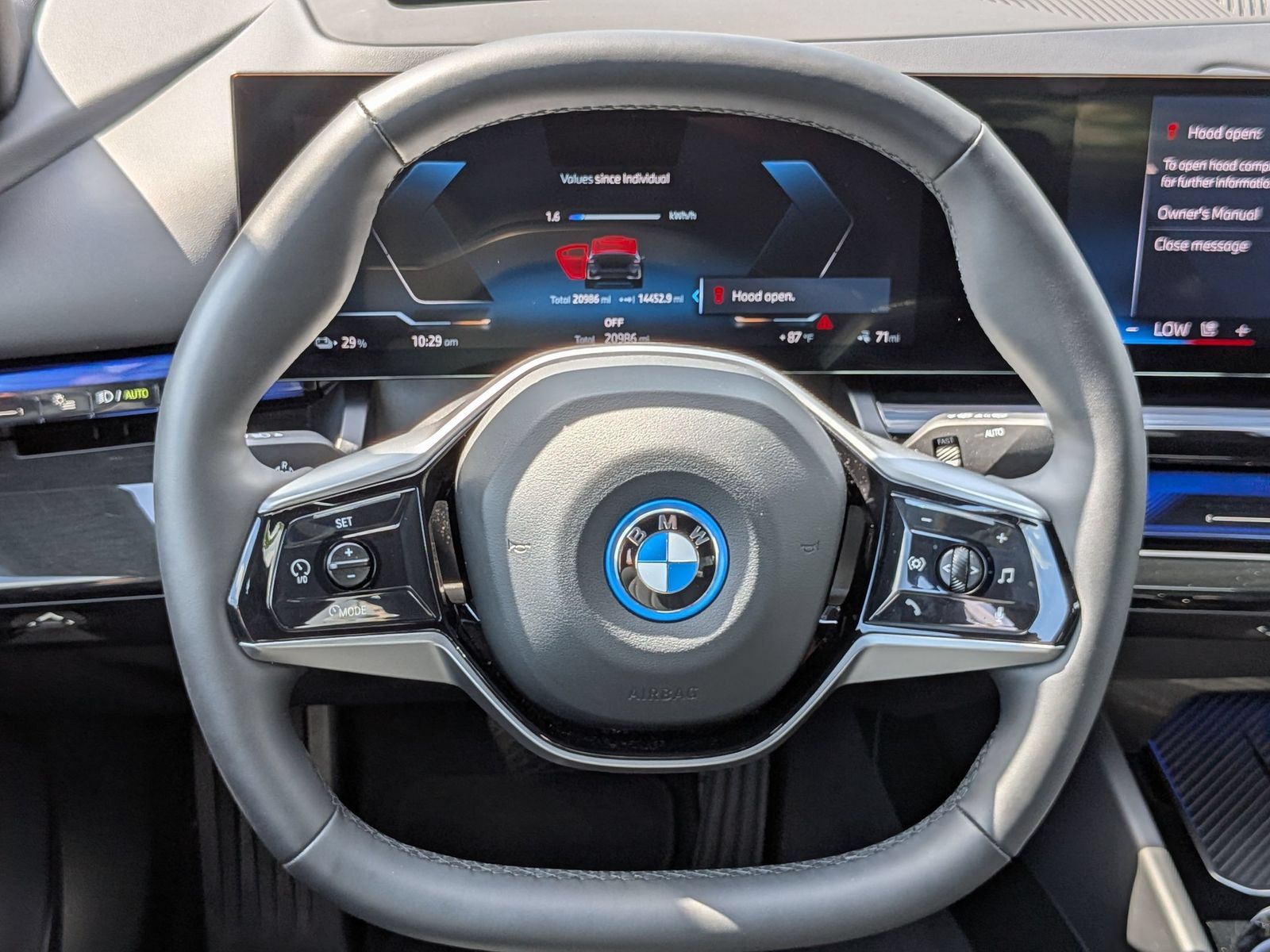 Used 2025 BMW i5 eDrive40i RWD image 32