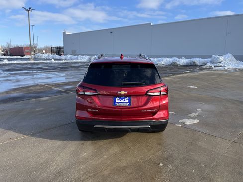 Used 2023 Chevrolet Equinox Premier image 5