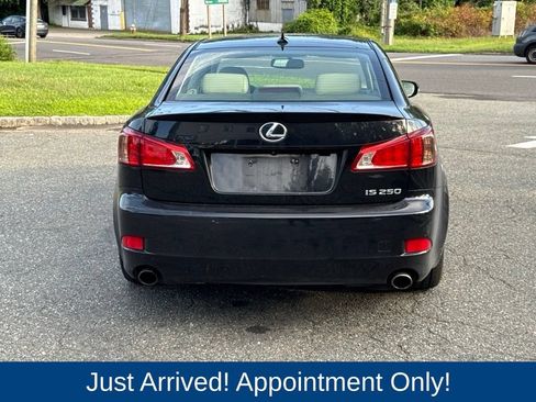 Used 2012 Lexus IS 250 w/ Premium Pkg Value Edition RWD image 6