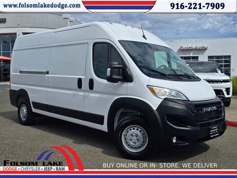 Used 2025 RAM ProMaster 2500 w/ Convenience Group FWD image 1