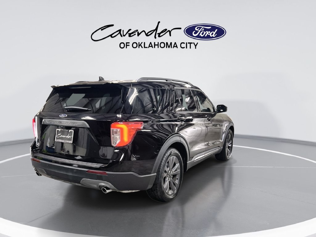 Certified 2023 Ford Explorer XLT w/ Equipment Group 202A RWD image 8