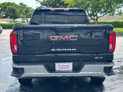 Used 2025 GMC Sierra 1500 SLT RWD image 8