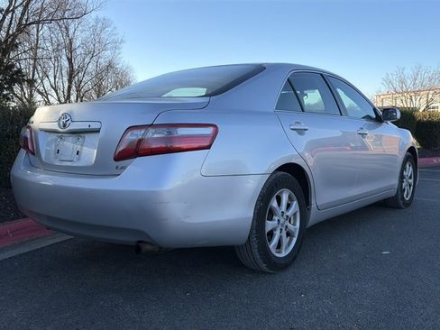 Used 2008 Toyota Camry image 3