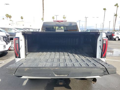 Used 2024 GMC Sierra 2500 AT4 w/ AT4 Premium Plus Package image 8