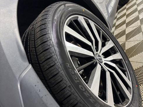 Used 2023 Nissan Pathfinder Platinum w/ Cargo Package image 37