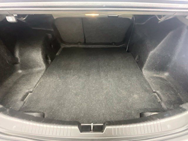 Used 2020 Chevrolet Malibu LT FWD image 23