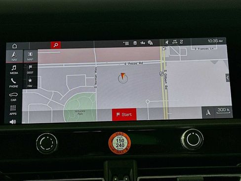 Certified 2026 Porsche Macan AWD/4WD image 18