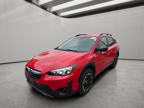 Used 2023 Subaru Crosstrek 2.0i AWD/4WD image 2