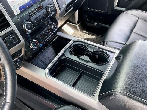 Used 2020 Ford F350 Lariat w/ Lariat Ultimate Package image 17