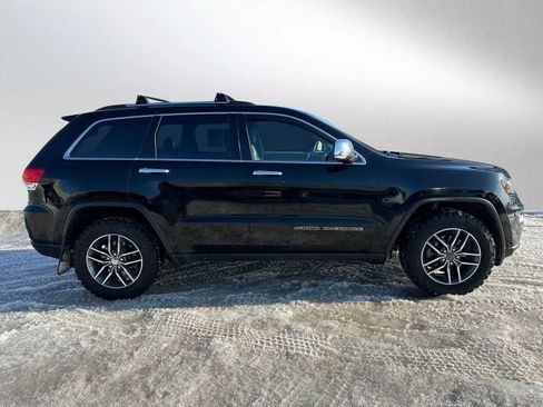 Used 2019 Jeep Grand Cherokee Limited w/ Luxury Group II image 2
