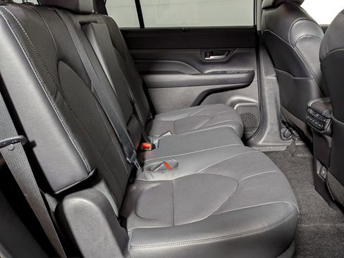 Used 2024 Toyota Grand Highlander Limited image 42