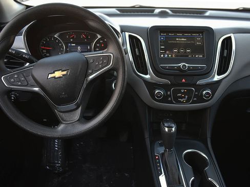 Used 2019 Chevrolet Equinox LT image 13