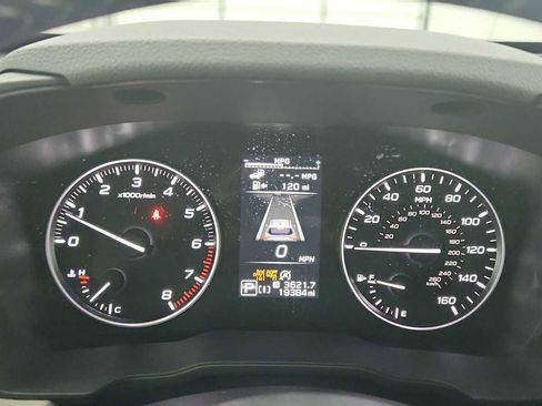 Certified 2025 Subaru Forester Premium AWD/4WD image 25