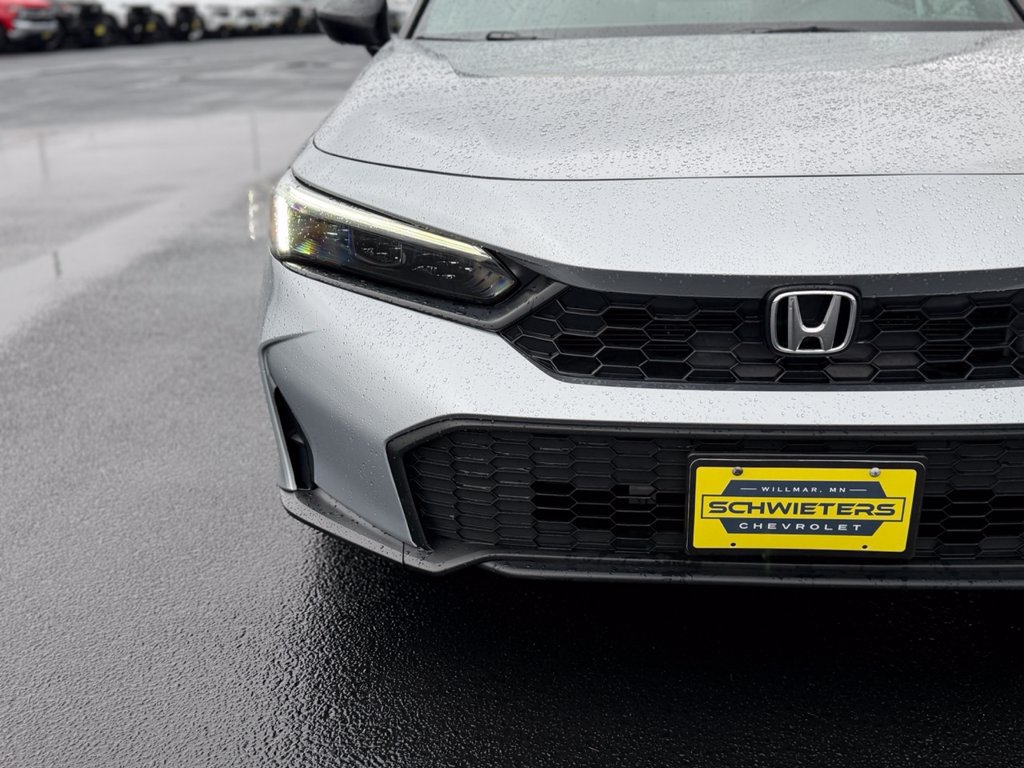 Used 2025 Honda Civic Sport image 4