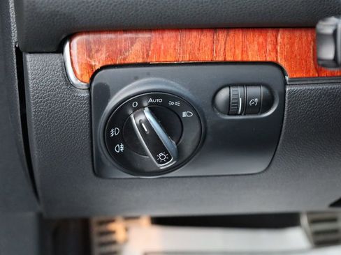 Used 2011 Volkswagen GTI Autobahn image 24