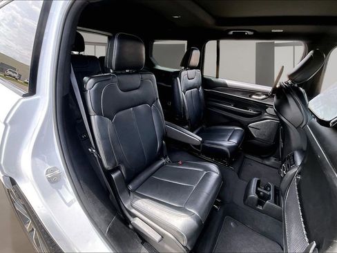 Used 2023 Jeep Grand Cherokee L Overland w/ Rear Seat Video Group I AWD/4WD image 27