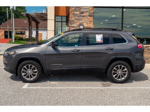 Used 2022 Jeep Cherokee Latitude Lux AWD/4WD image 6