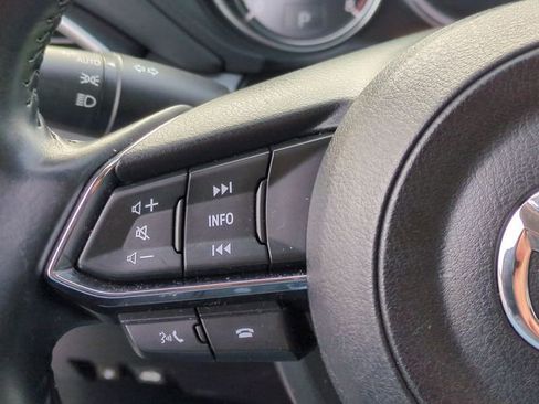 Used 2021 MAZDA CX-5 Touring image 17