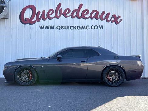 Used 2016 Dodge Challenger SRT Hellcat image 1
