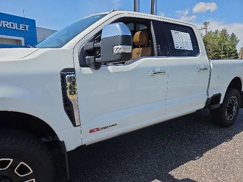 Used 2023 Ford F350 Platinum AWD/4WD image 45