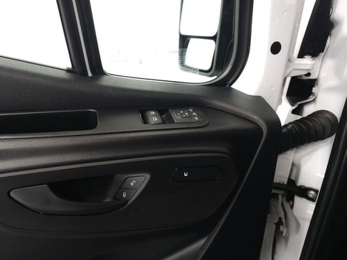 Used 2026 Mercedes-Benz Sprinter 2500 image 6