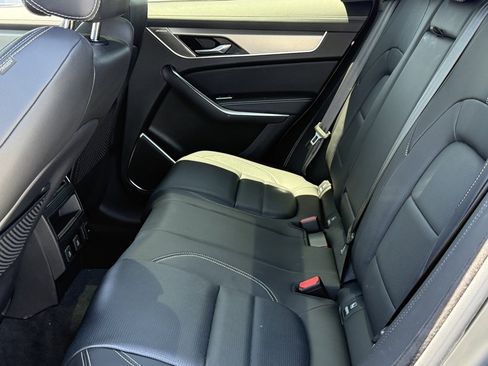 Used 2025 Jaguar F-PACE R-Dynamic S image 25