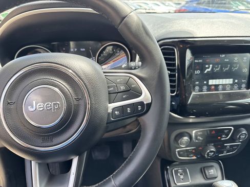 Used 2021 Jeep Compass Latitude FWD image 23