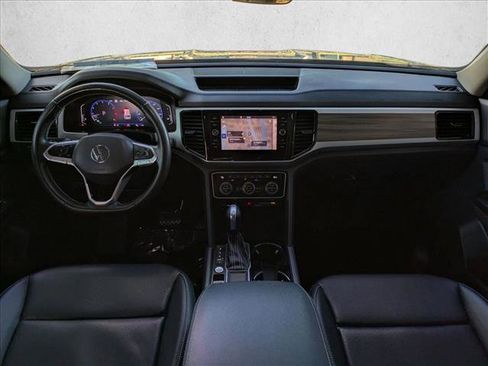 Used 2021 Volkswagen Atlas SEL image 17