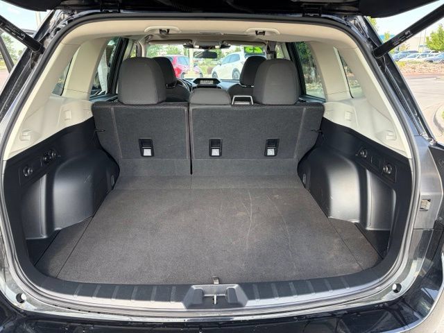 Used 2023 Subaru Forester Premium AWD/4WD image 20