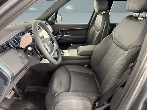 New 2026 Land Rover Range Rover Long Wheelbase SE AWD/4WD image 4