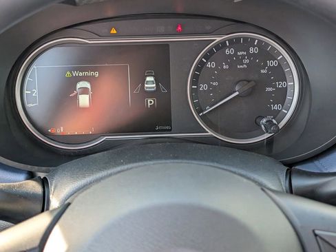 New 2025 Nissan Versa SV w/ Trunk Package image 21