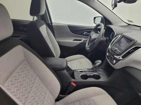 Used 2022 Chevrolet Equinox LS w/ LS Convenience Package FWD image 21
