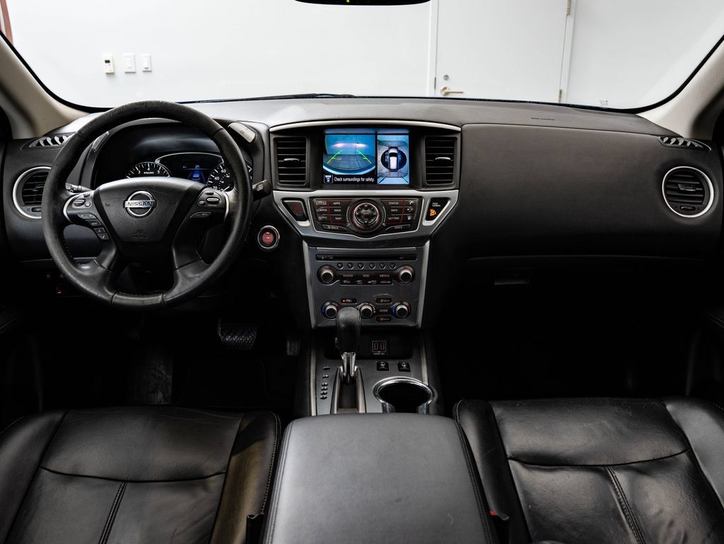 Used 2018 Nissan Pathfinder SL FWD image 33