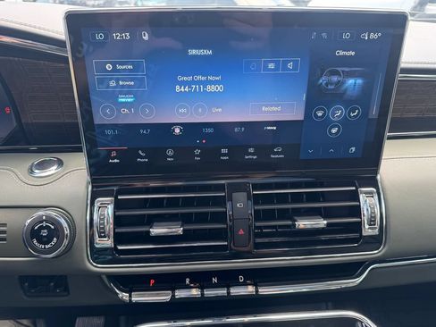 Used 2024 Lincoln Navigator Black Label AWD/4WD image 18