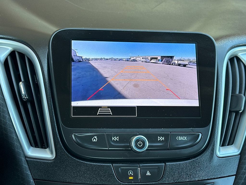 Used 2024 Chevrolet Malibu LT FWD image 21