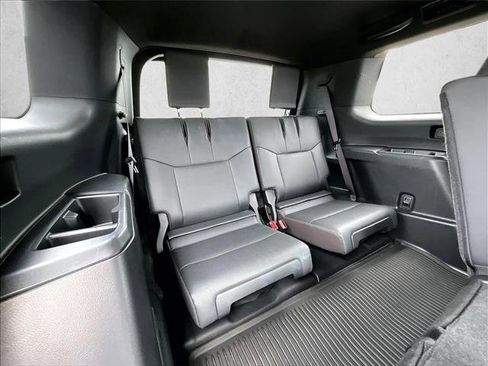 Used 2025 Lexus GX 550 image 30