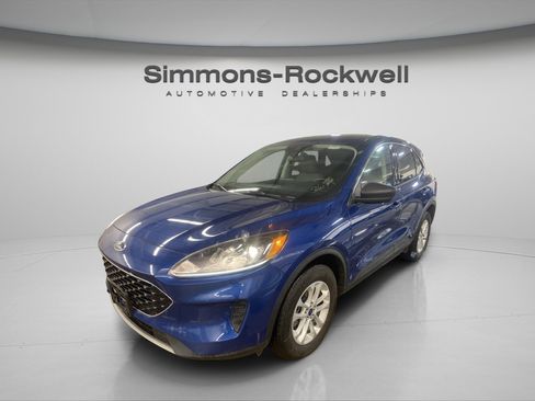 Used 2022 Ford Escape SE w/ Convenience Package image 1