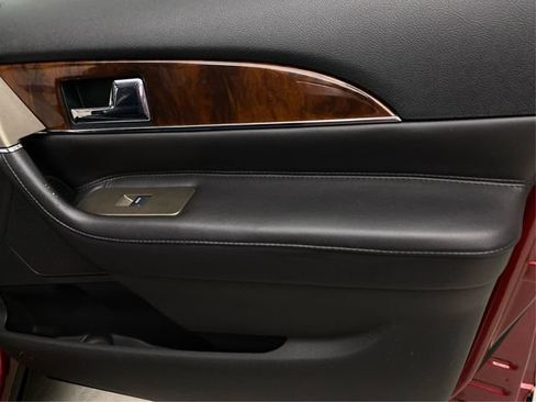 Used 2015 Lincoln MKX AWD w/ Equipment Group 102A image 28