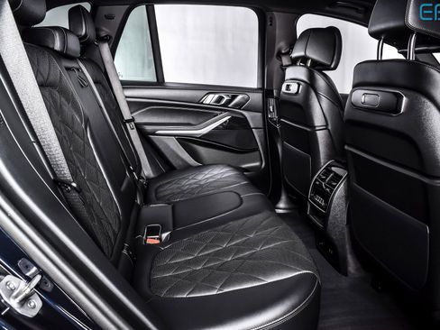 Used 2025 BMW X5 xDrive50e w/ M Sport Package image 23