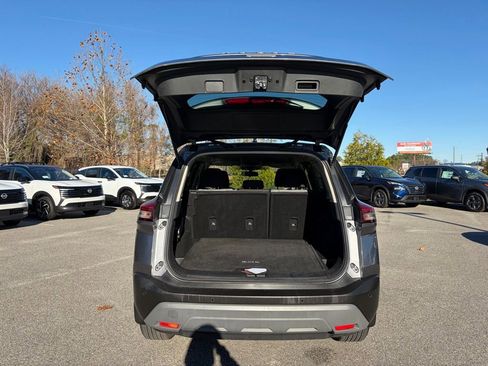 Certified 2023 Nissan Rogue SV image 5