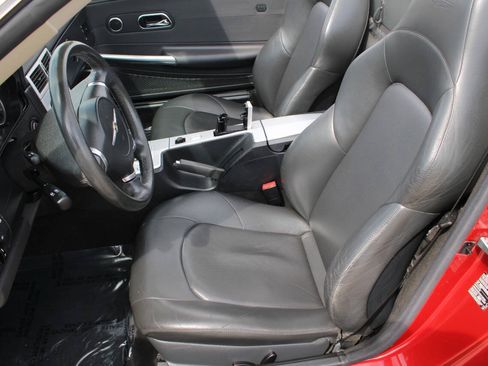 Used 2005 Chrysler Crossfire Limited RWD image 13