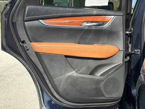 Used 2021 Cadillac XT5 Premium Luxury FWD image 20