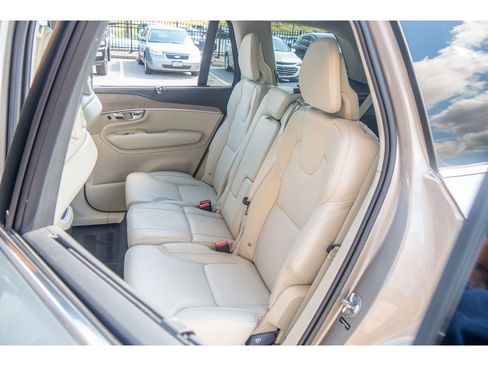 Used 2022 Volvo XC90 T6 Inscription w/ Advanced Package image 18