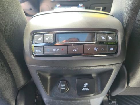 Used 2024 Hyundai Palisade Limited AWD/4WD image 21